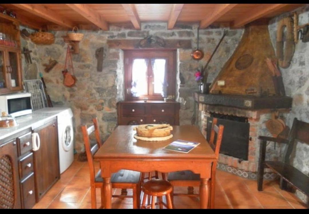 Casa Rural El Cotu En Onís Kültér fotó