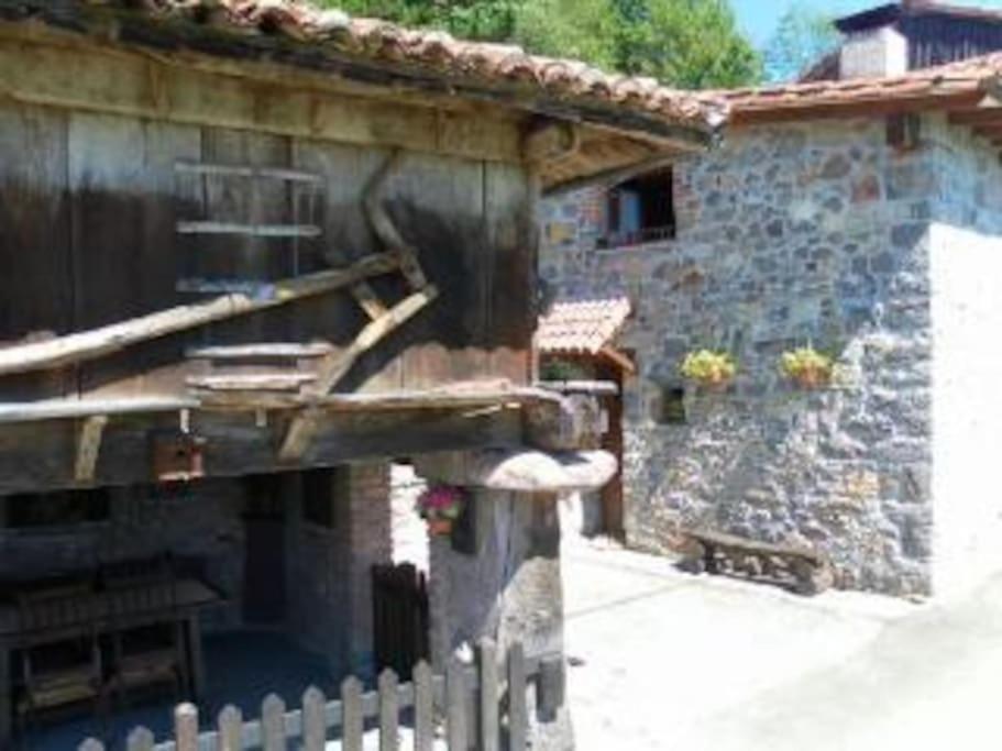 Casa Rural El Cotu En Onís Kültér fotó